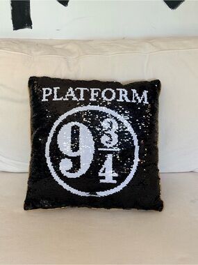 Harry Potter Platform 9 3/4 Black Sequin Reversible Decorative Throw Pillow